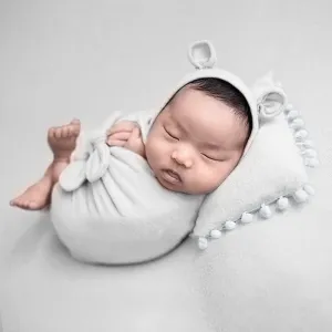 Babymoon (Set Of 4) Butterfly Ready Wrap, Jersey wrap, Pillow & Cap Baby Photography Props-White